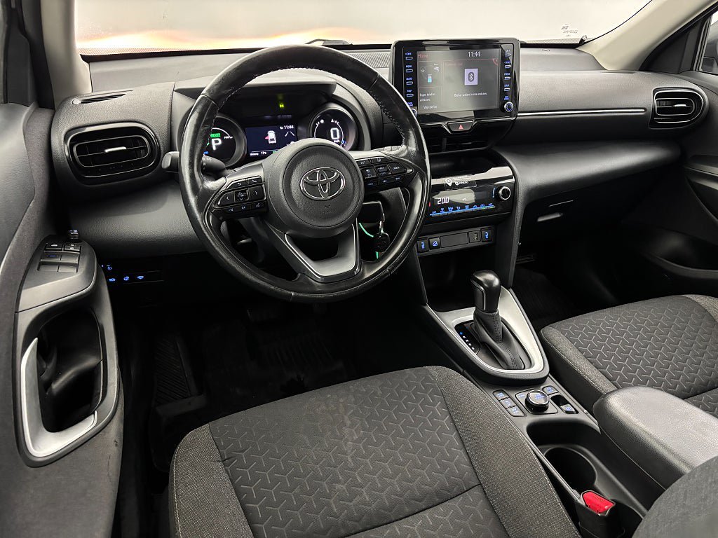 Vehicle Image 16