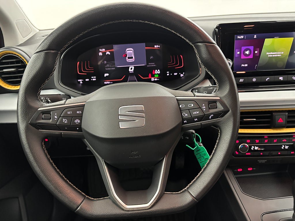Vehicle Image 18