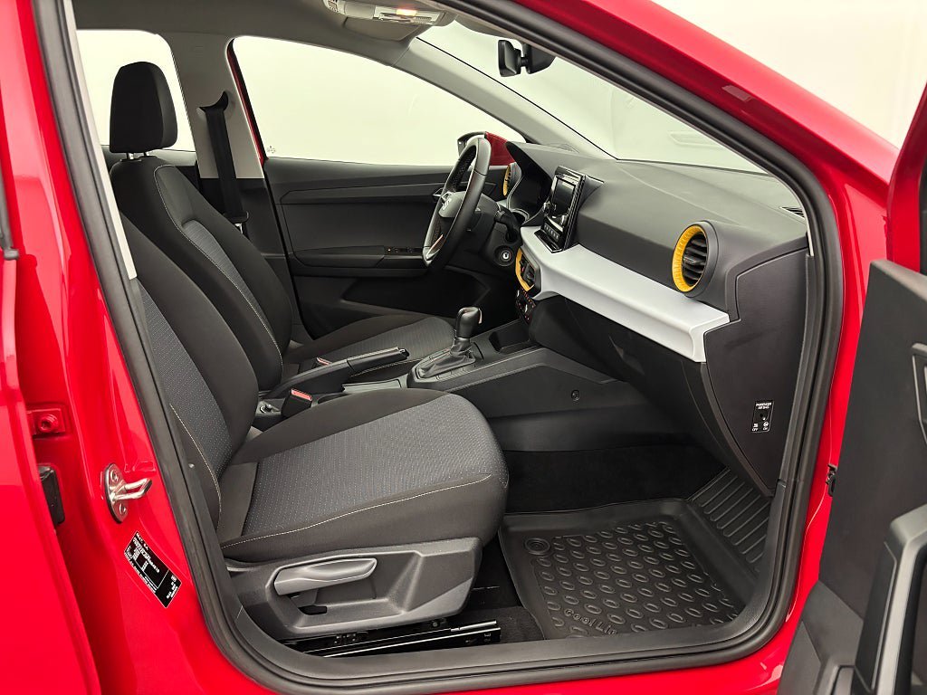 Vehicle Image 21