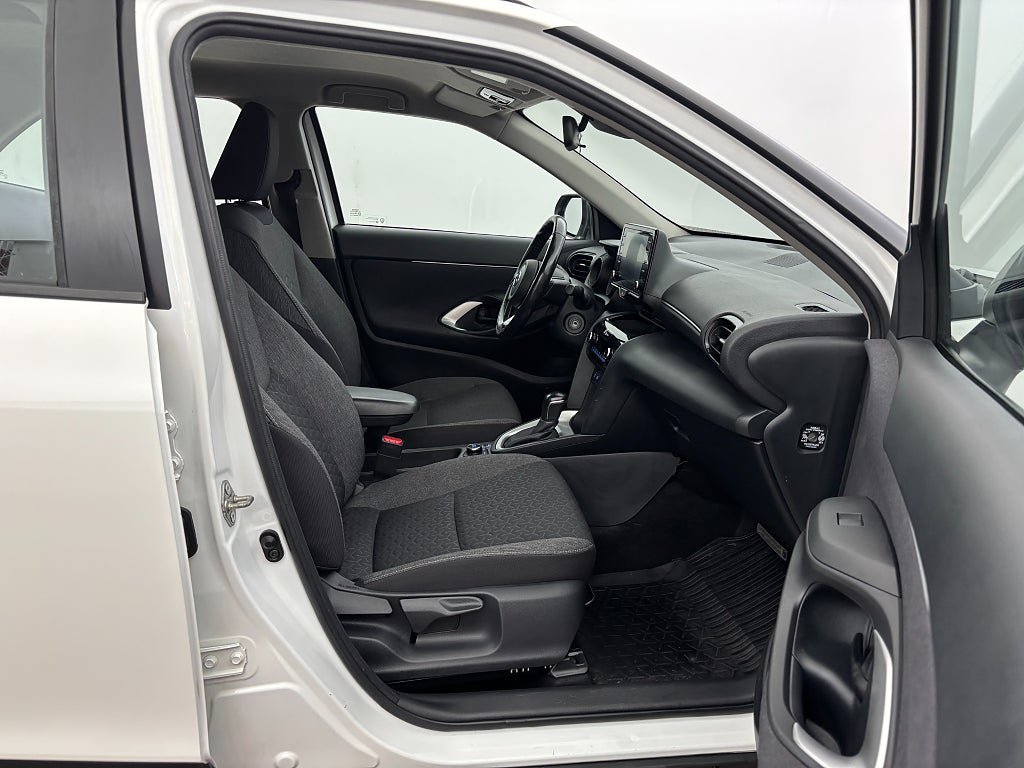 Vehicle Image 21