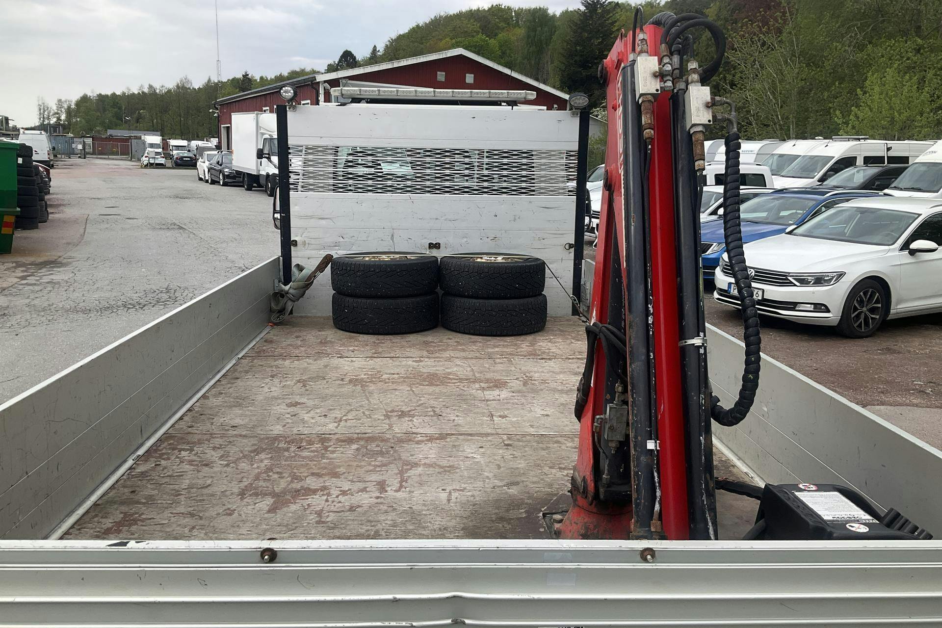 Vehicle Image 8
