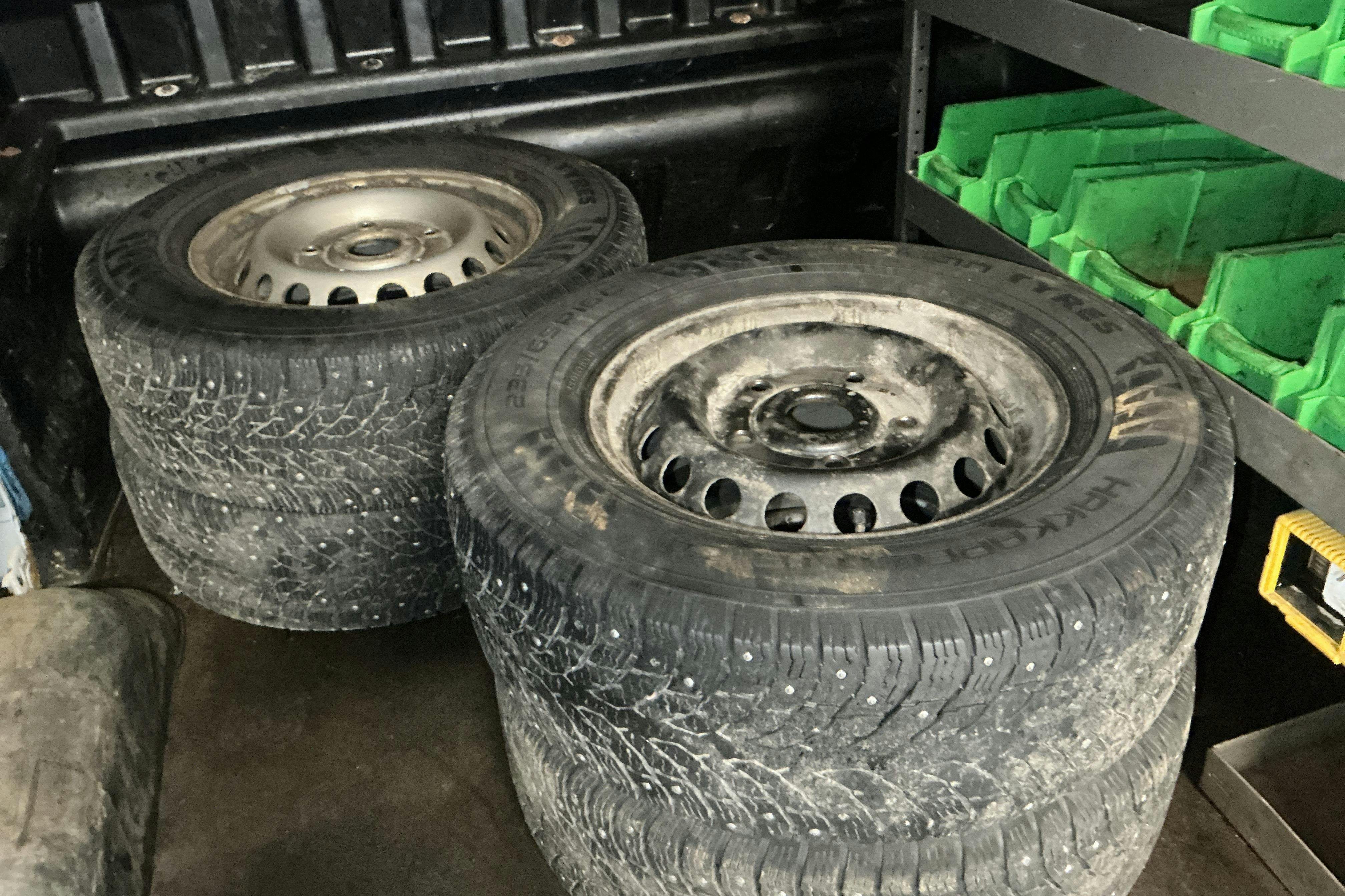 Vehicle Image 12