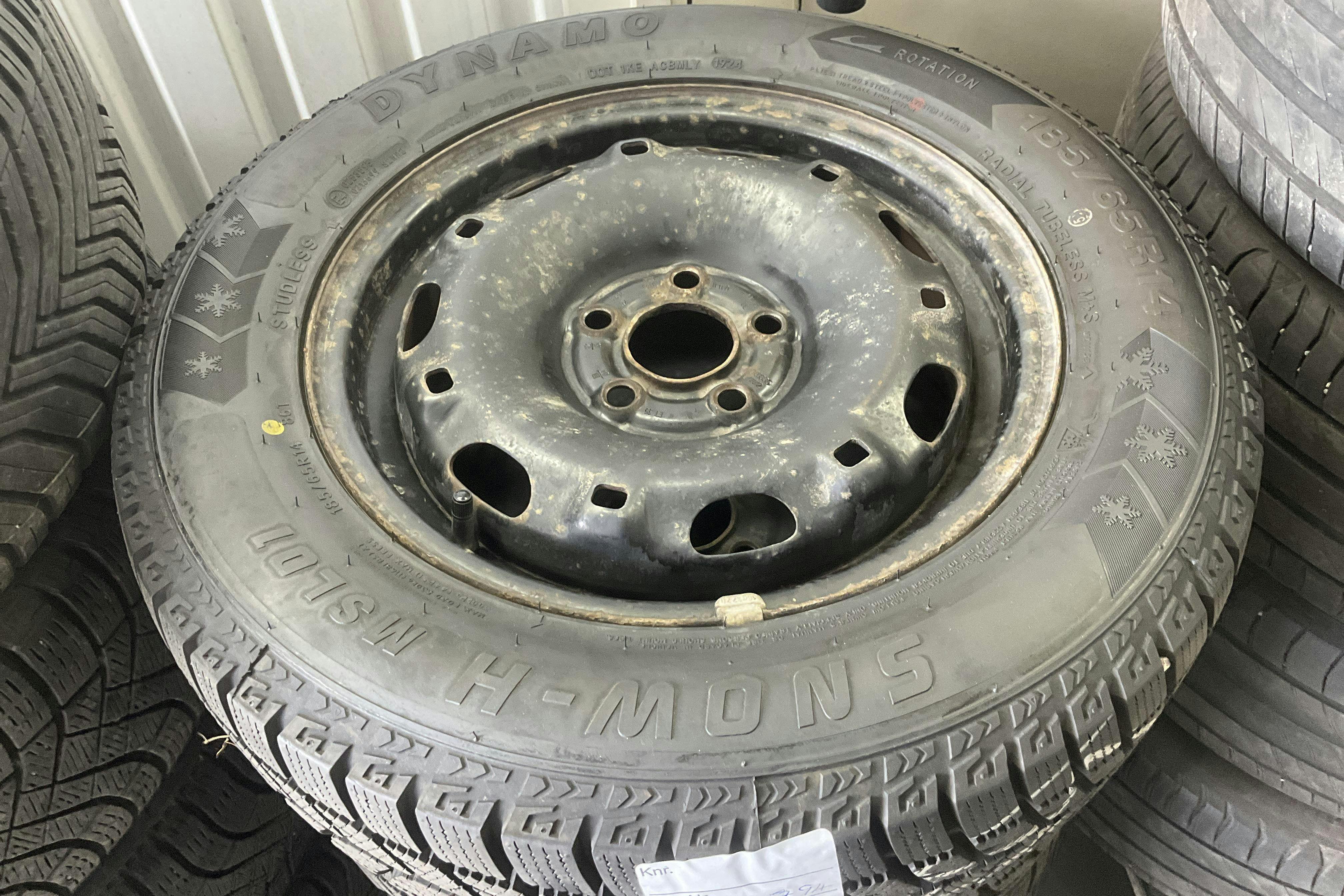 Vehicle Image 11