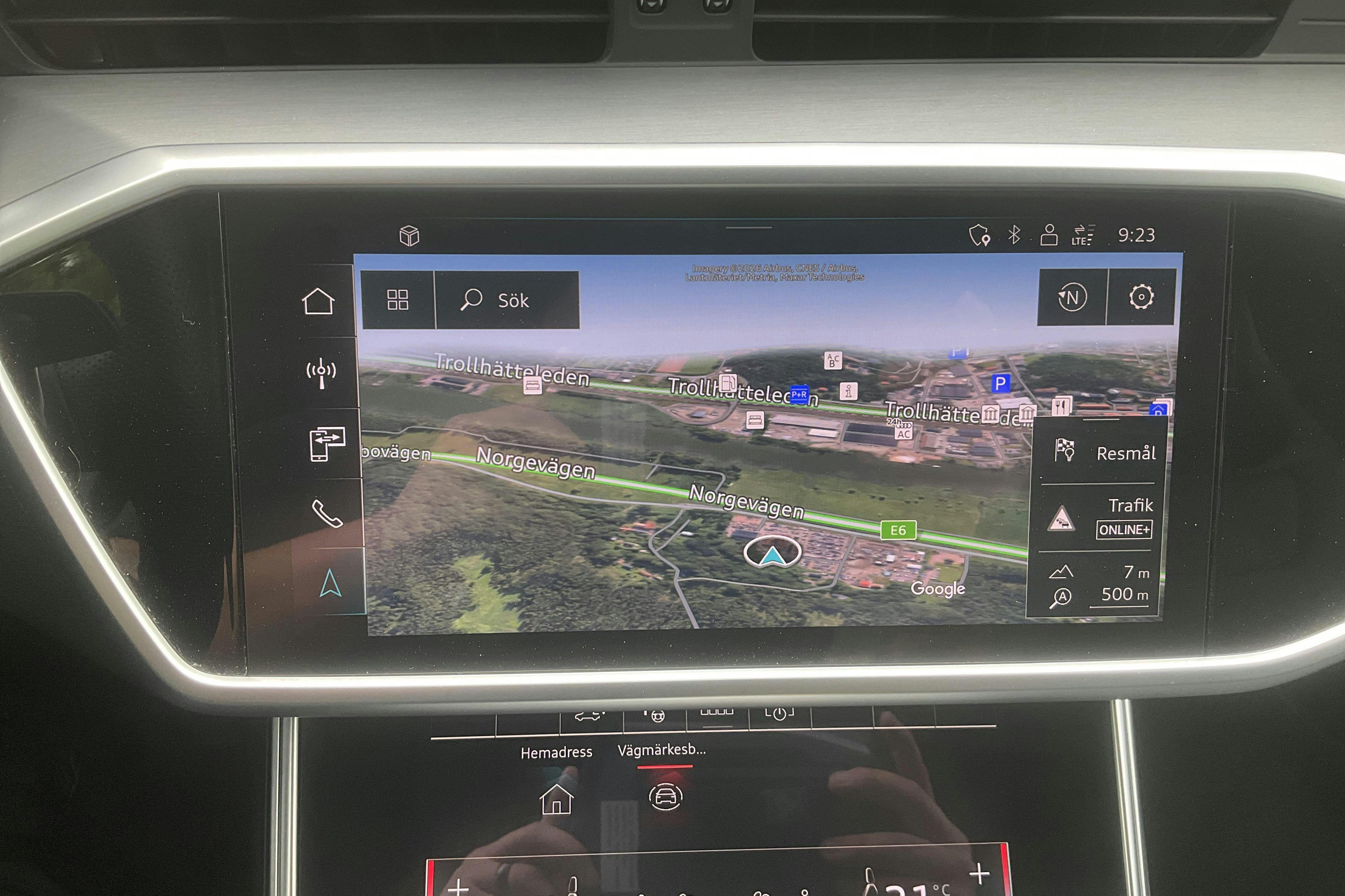 Vehicle Image 11
