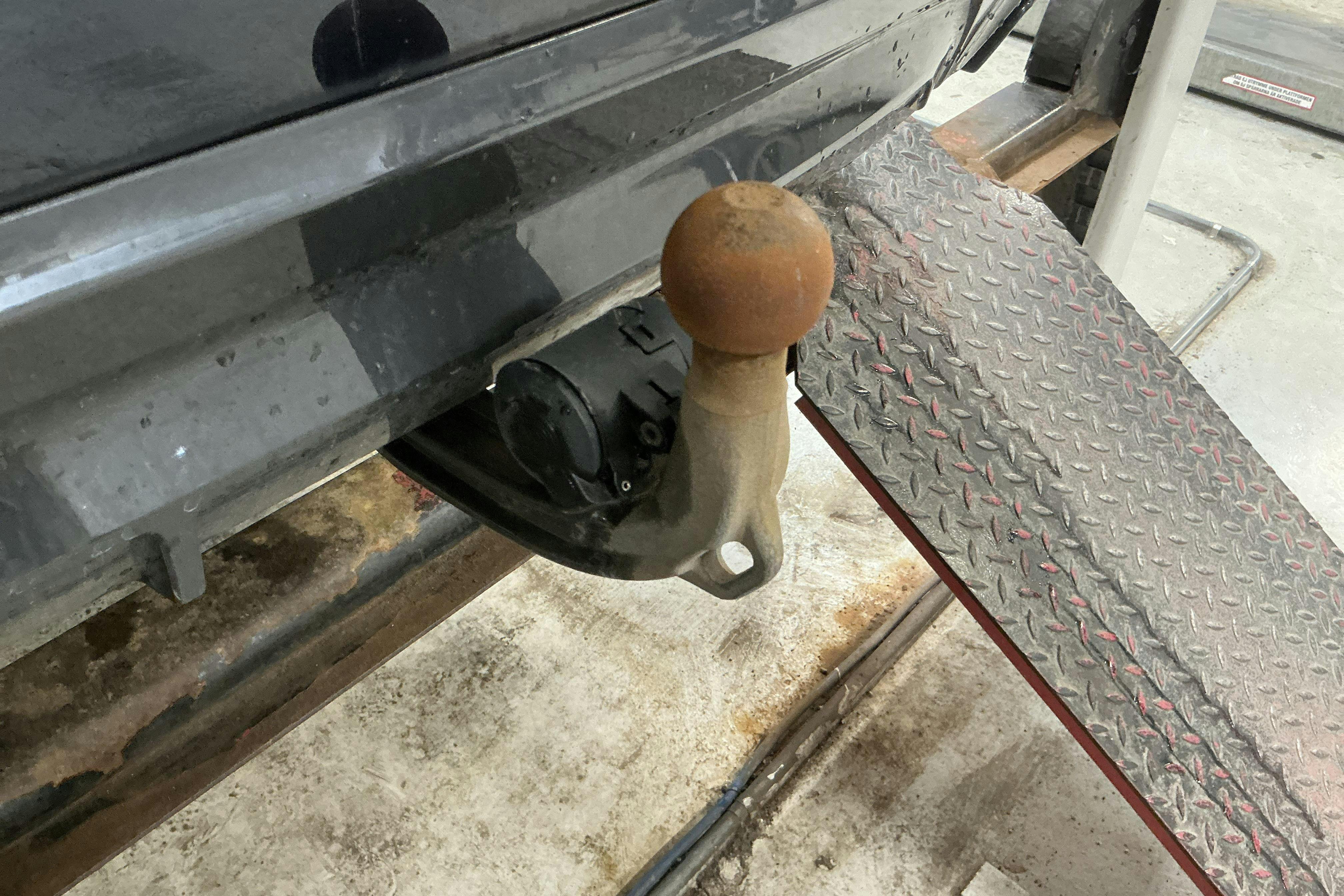 Vehicle Image 13