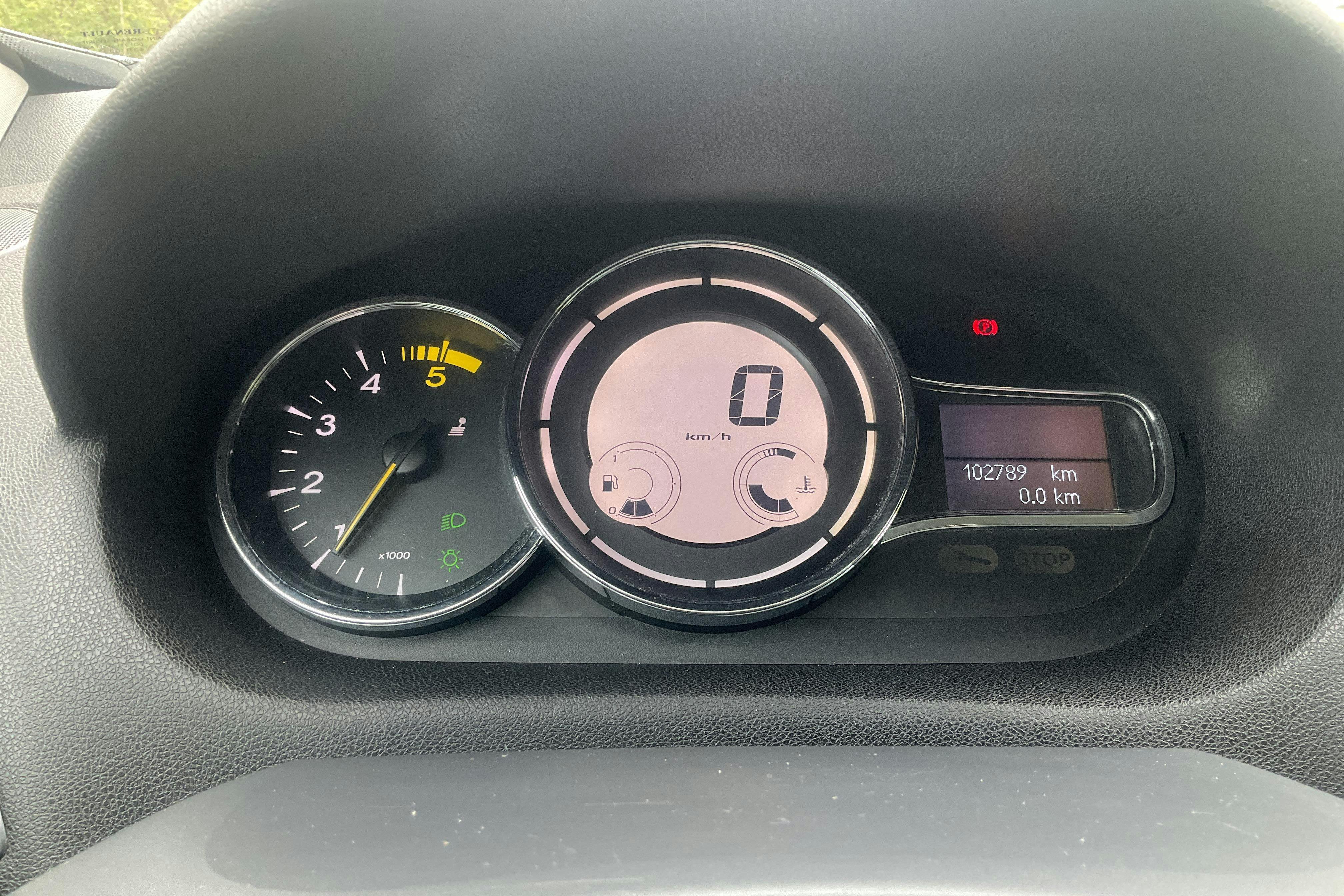Vehicle Image 10