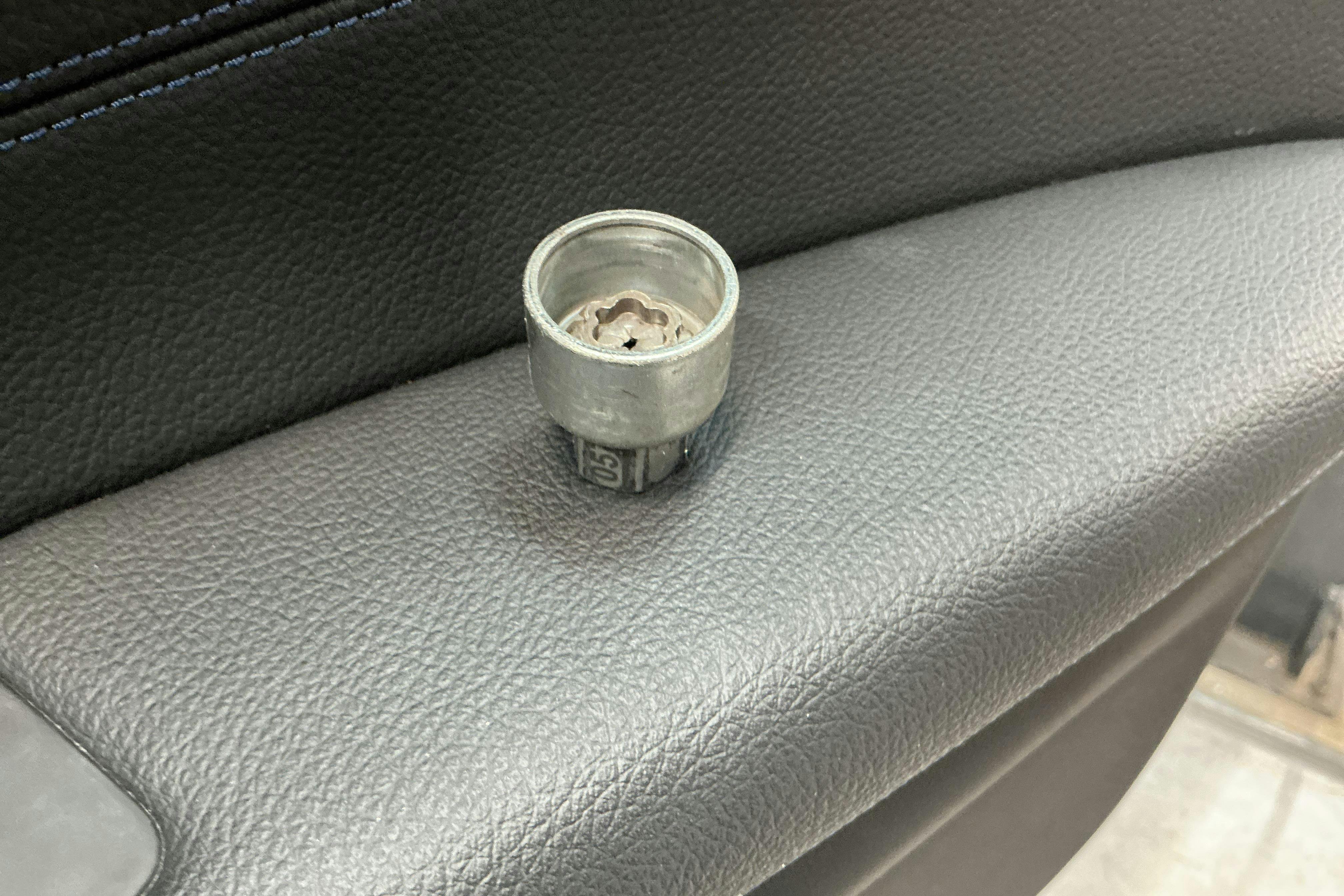 Vehicle Image 17