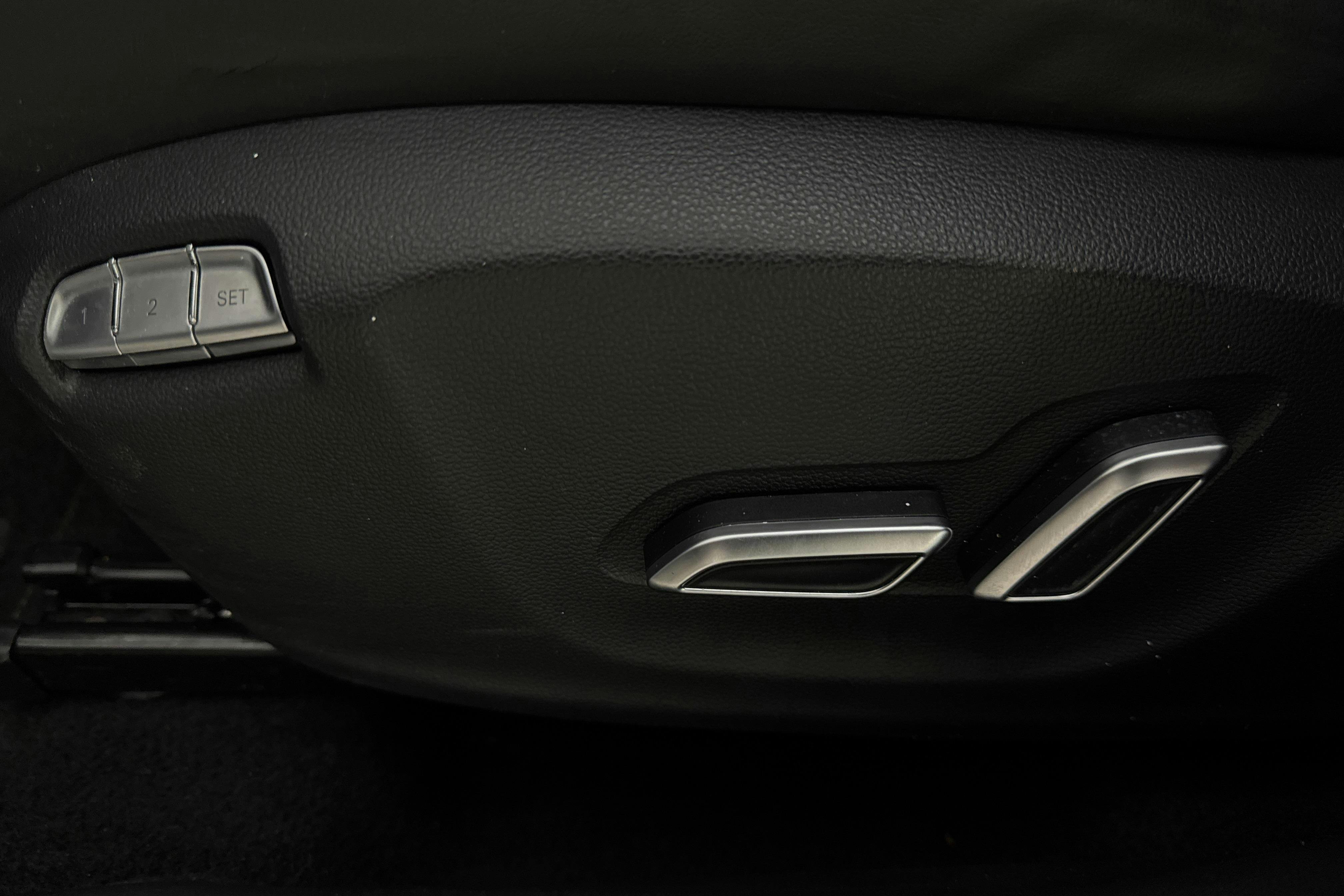 Vehicle Image 20