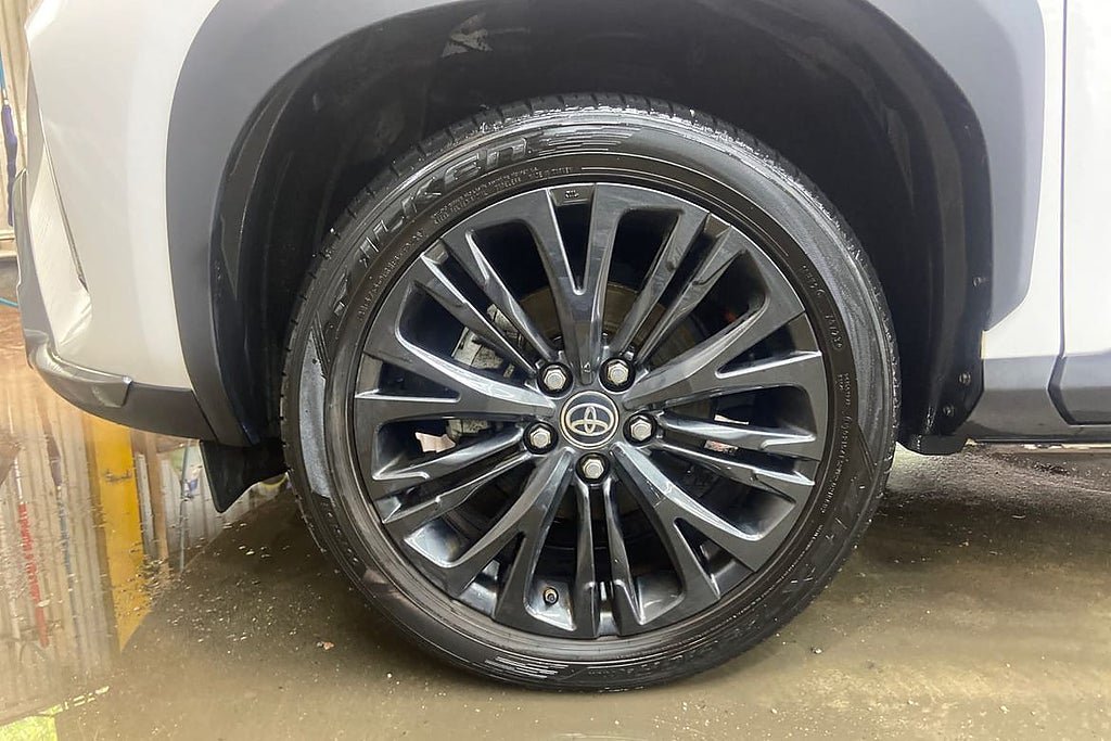 Vehicle Image 17