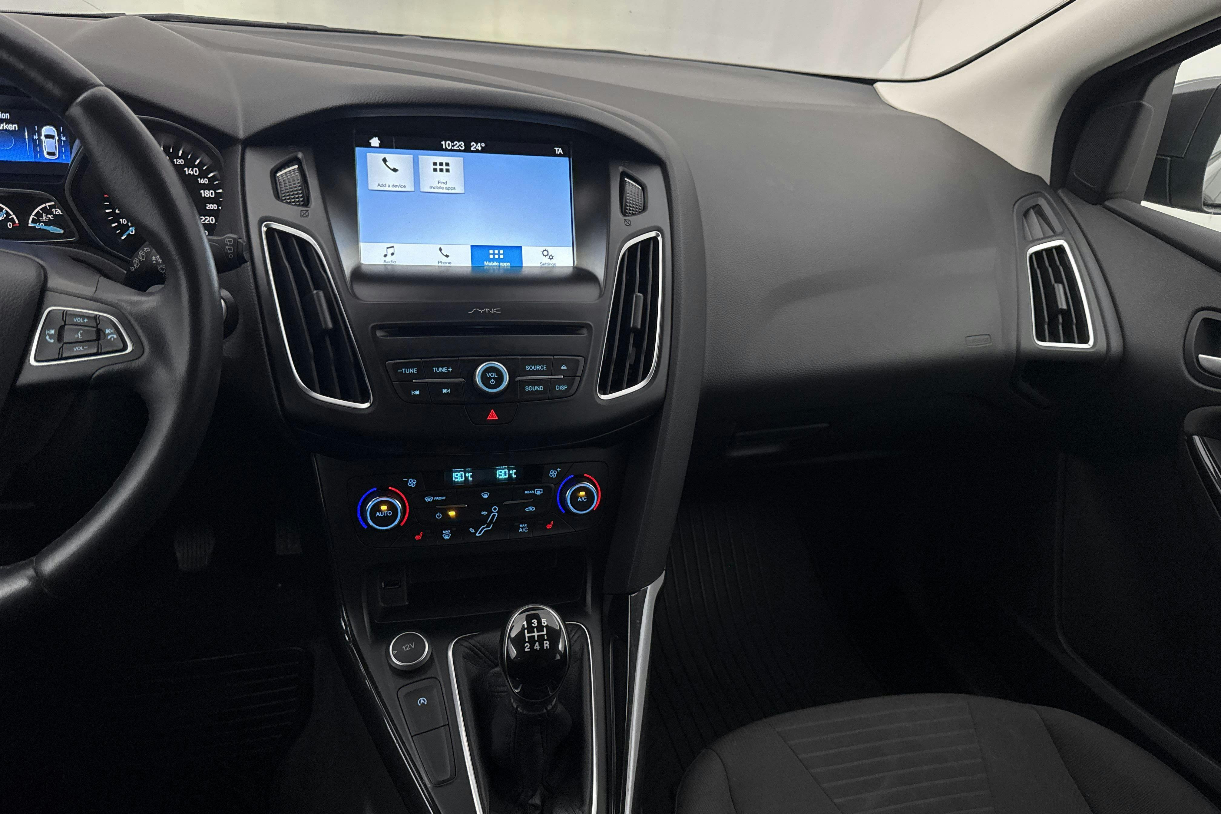 Vehicle Image 12