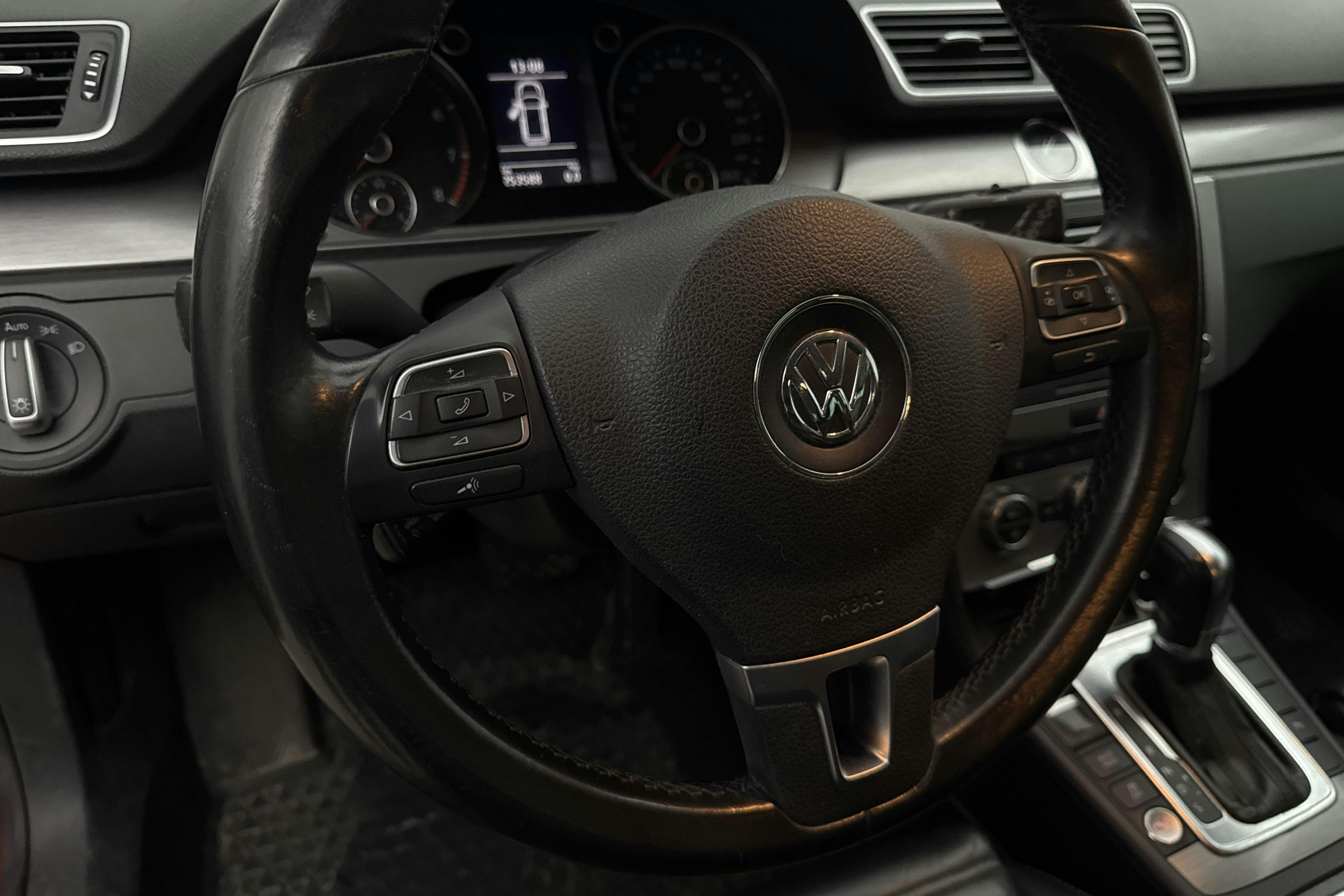 Vehicle Image 13