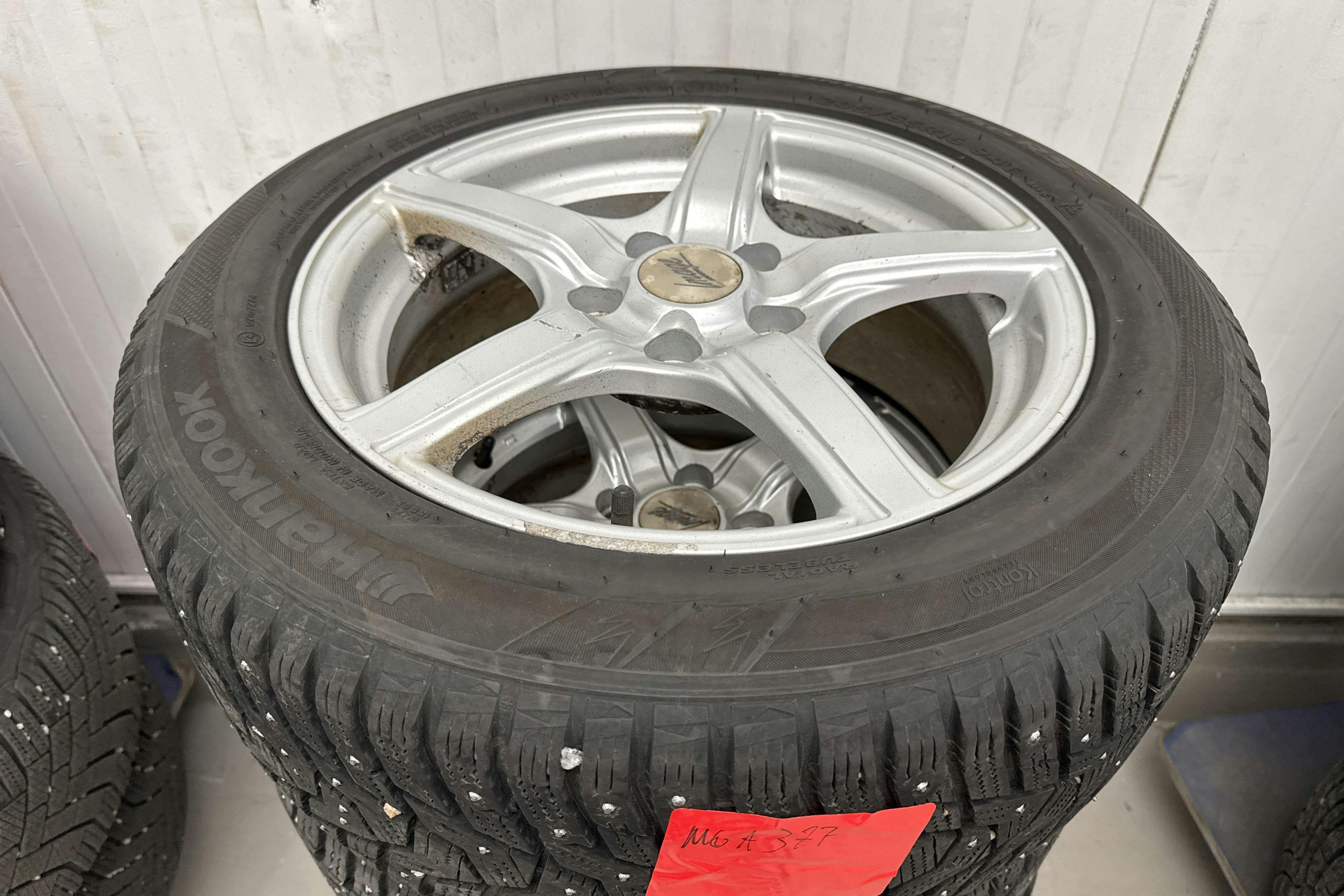 Vehicle Image 14