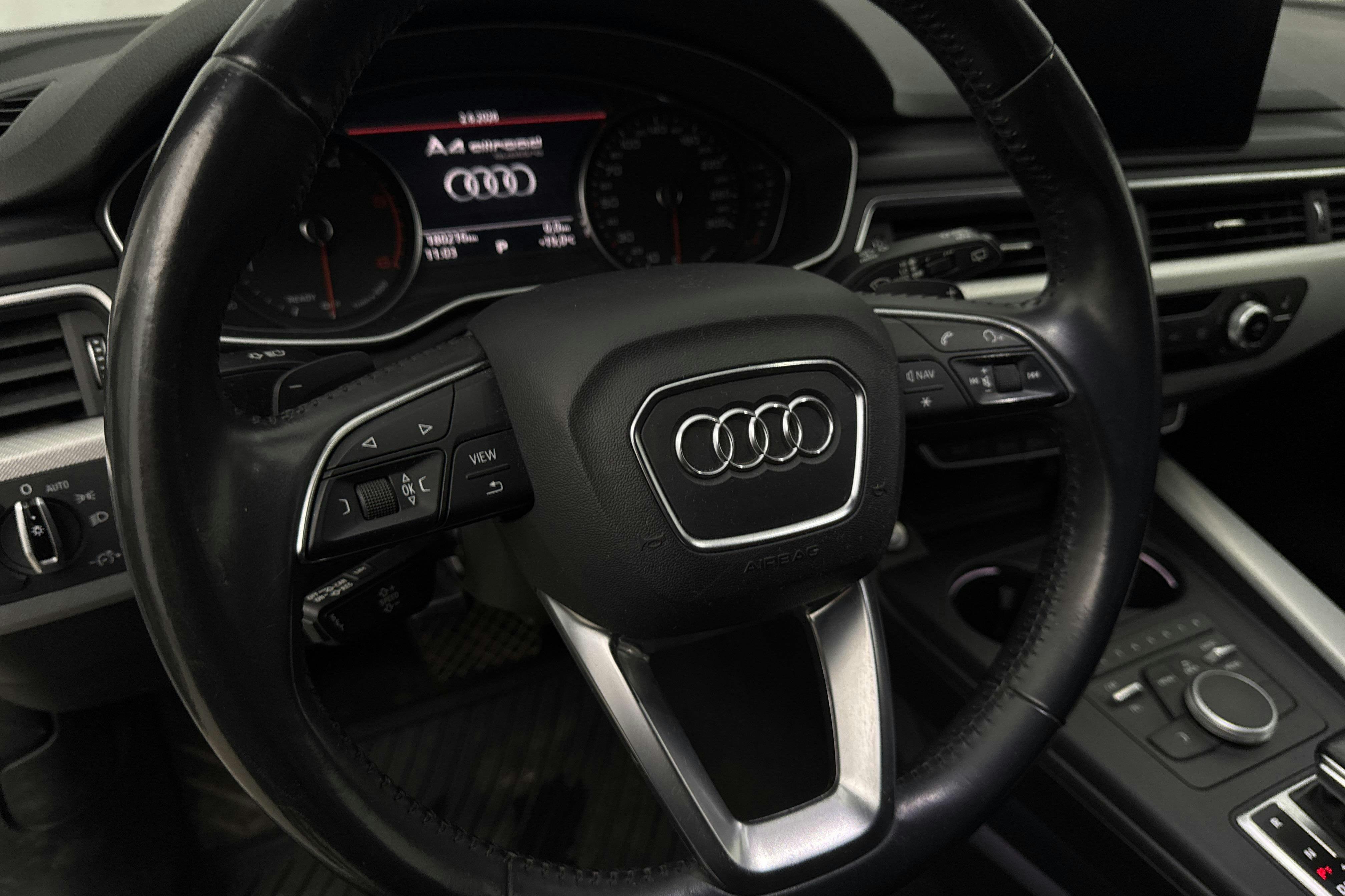 Vehicle Image 13