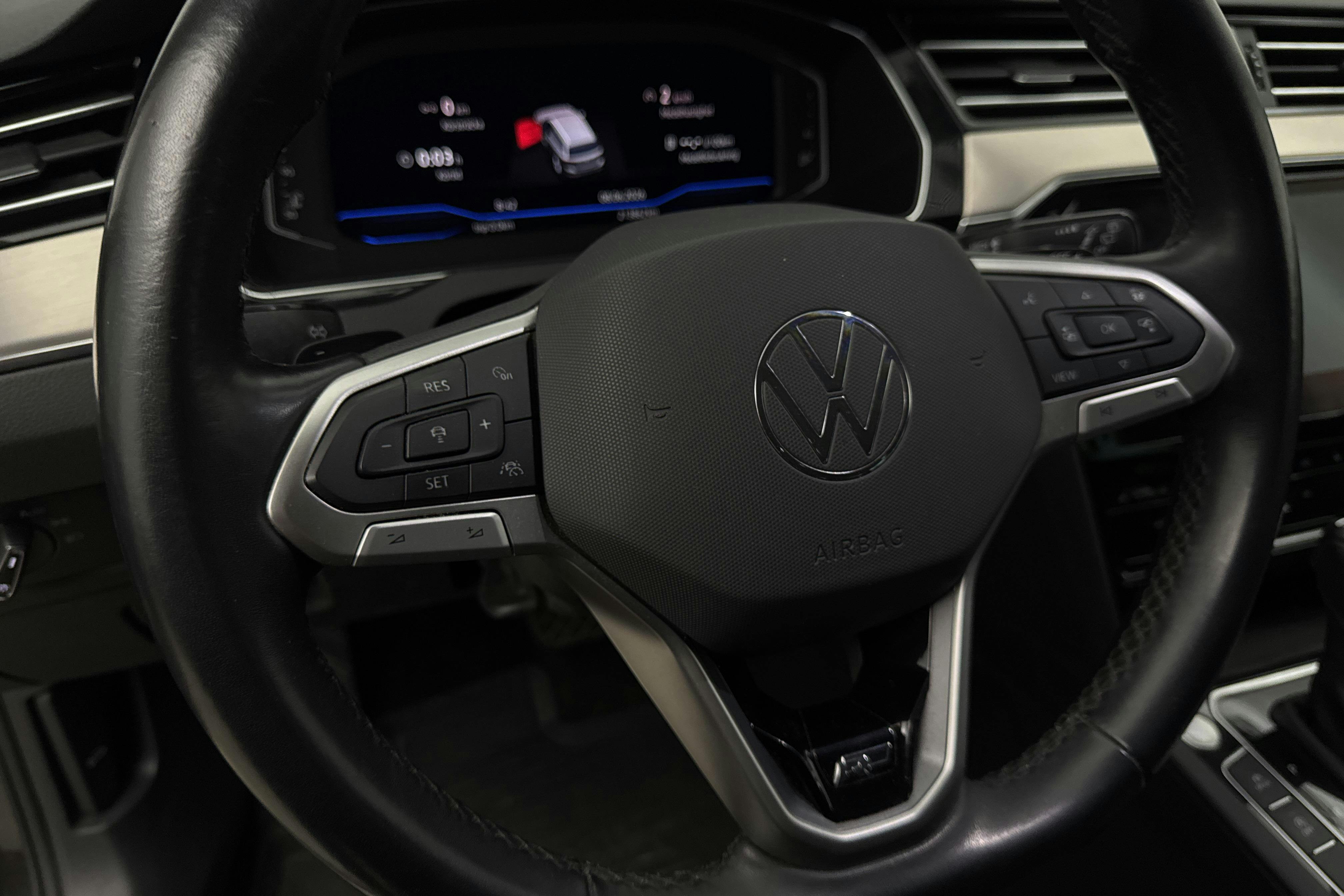 Vehicle Image 18