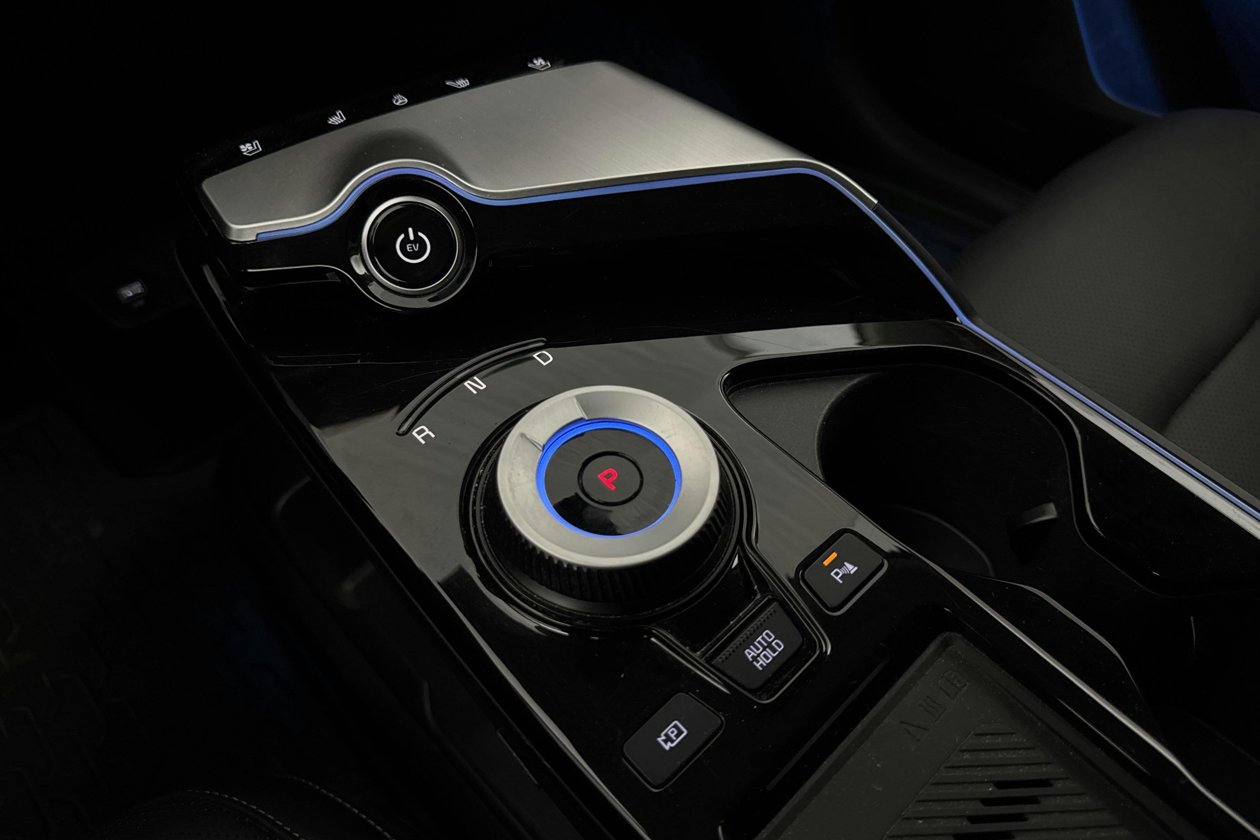Vehicle Image 15