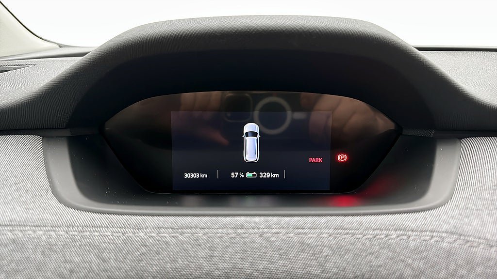 Vehicle Image 16
