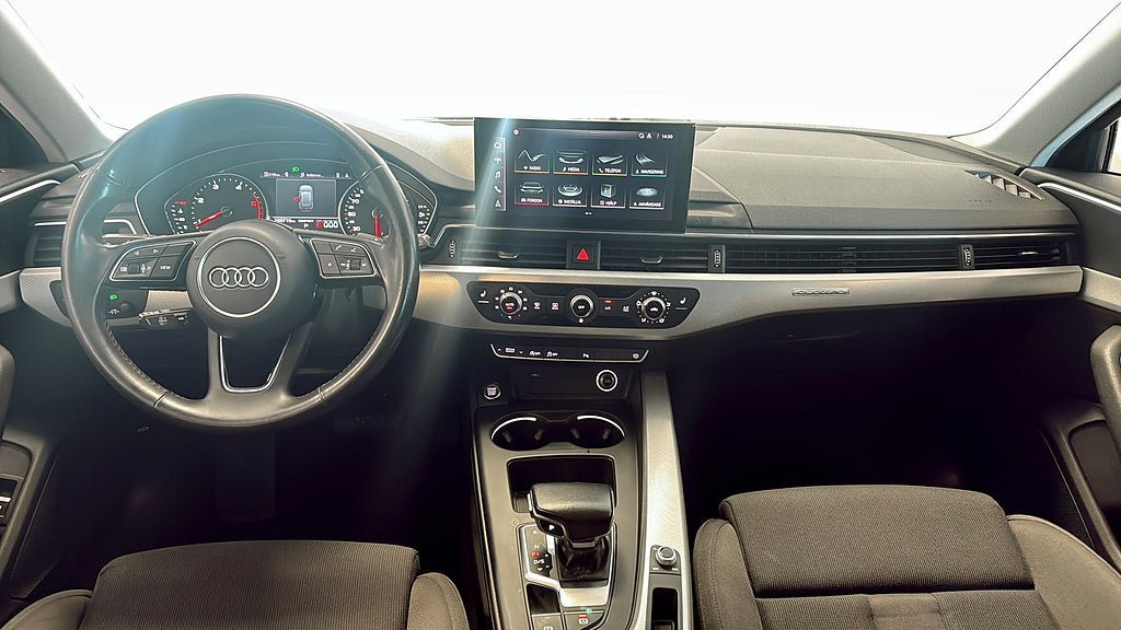 Vehicle Image 10