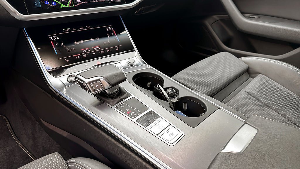 Vehicle Image 18