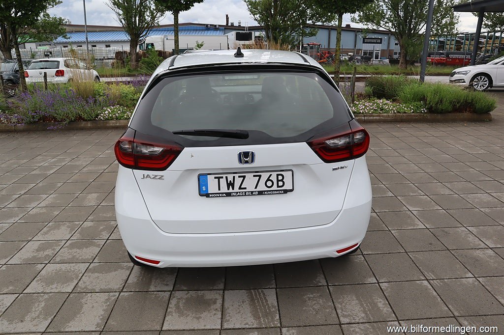 Vehicle Image 17