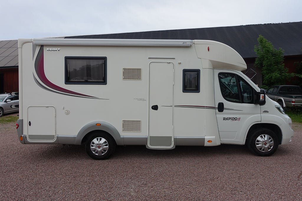 Vehicle Image 23