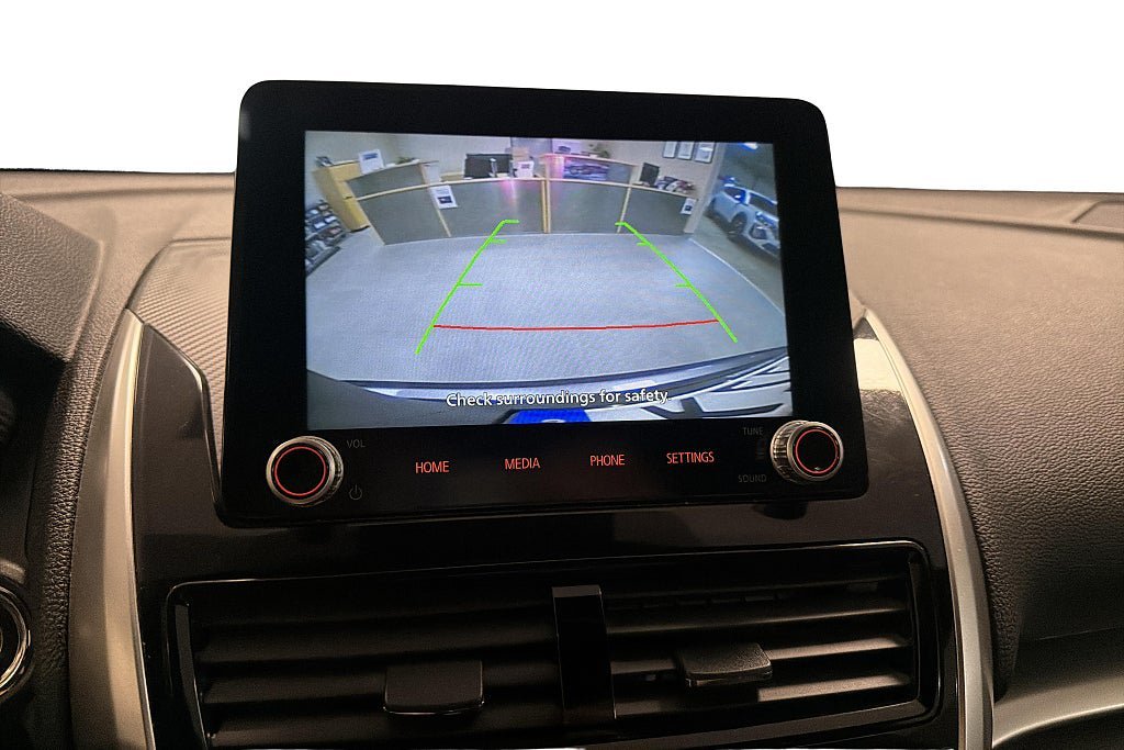 Vehicle Image 18