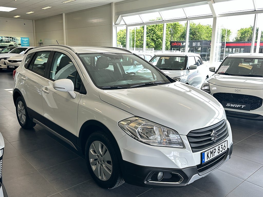 Vehicle Image 4