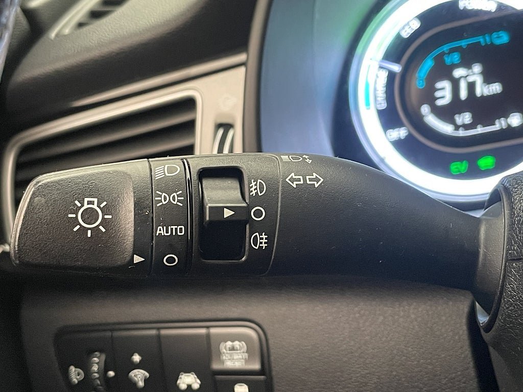 Vehicle Image 26