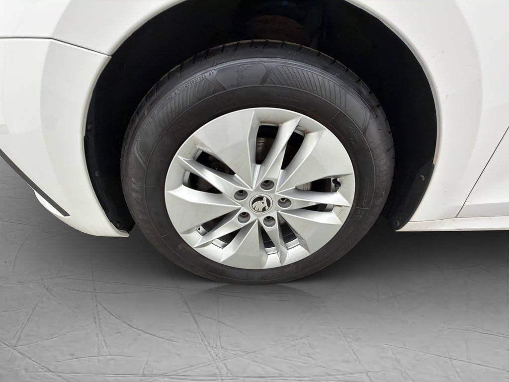 Vehicle Image 31