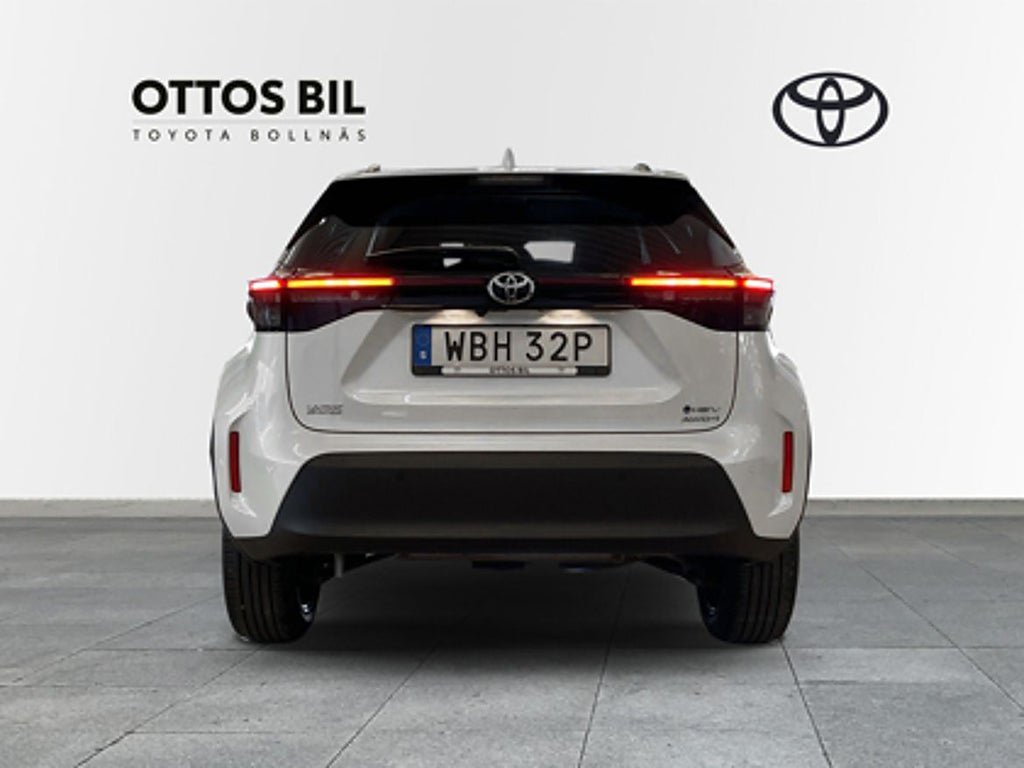 Vehicle Image 4