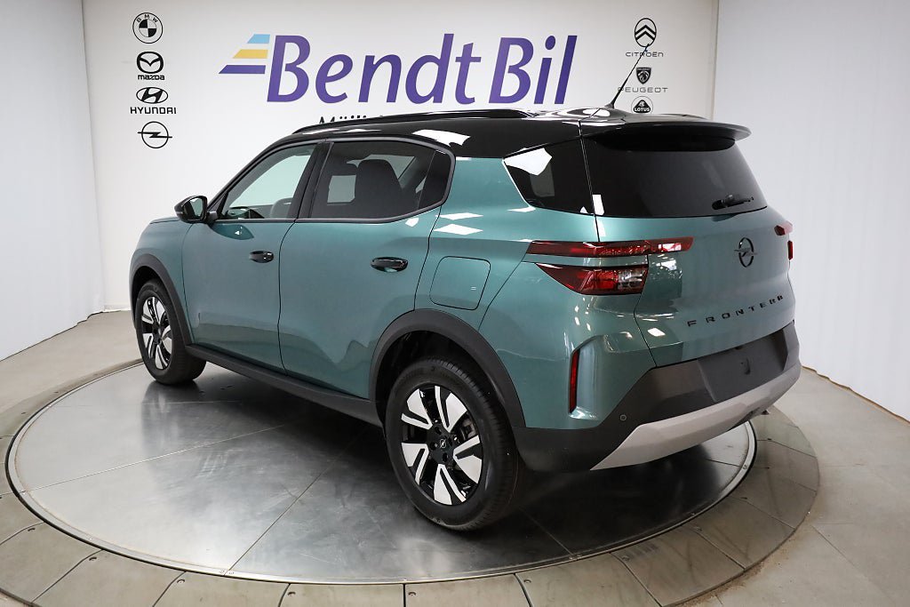 Vehicle Image 8