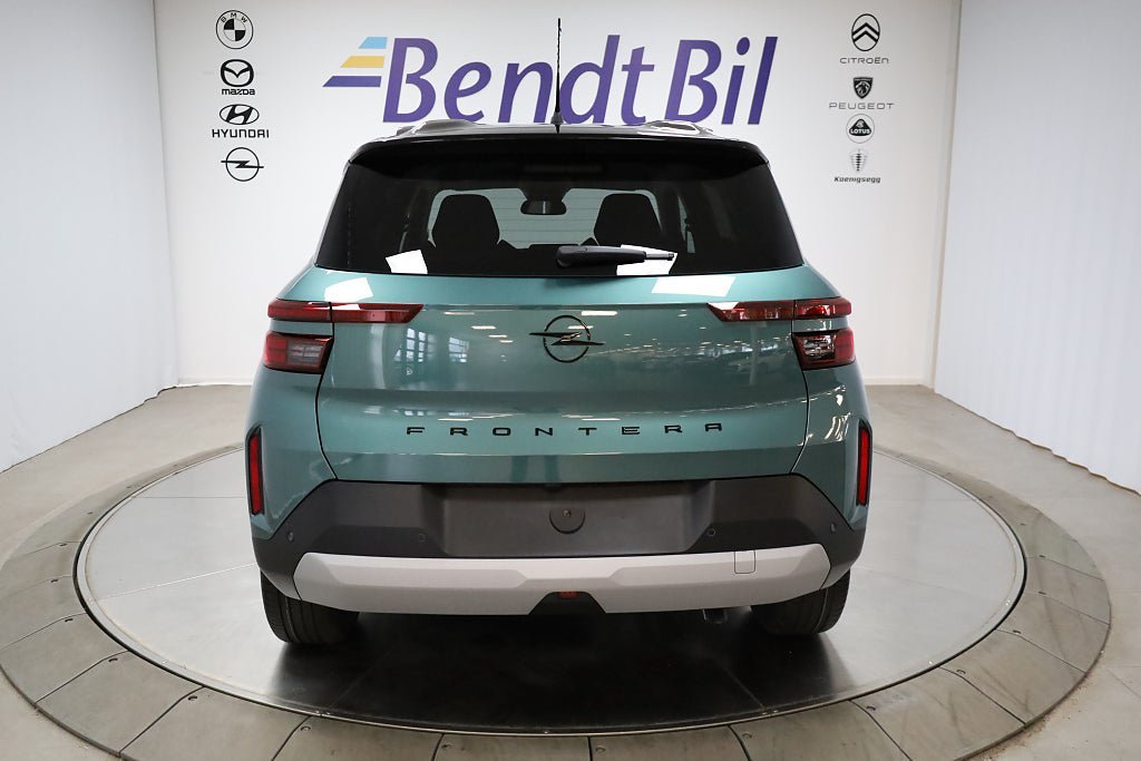 Vehicle Image 9