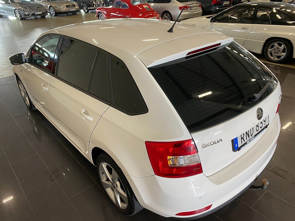 Vehicle Image 8