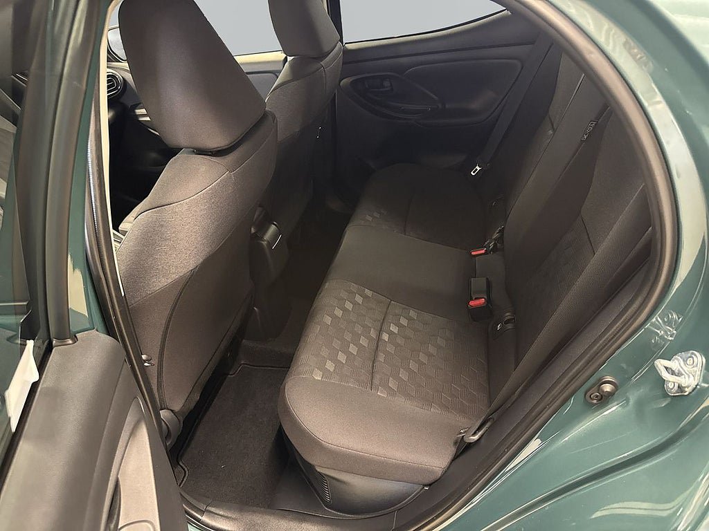 Vehicle Image 7