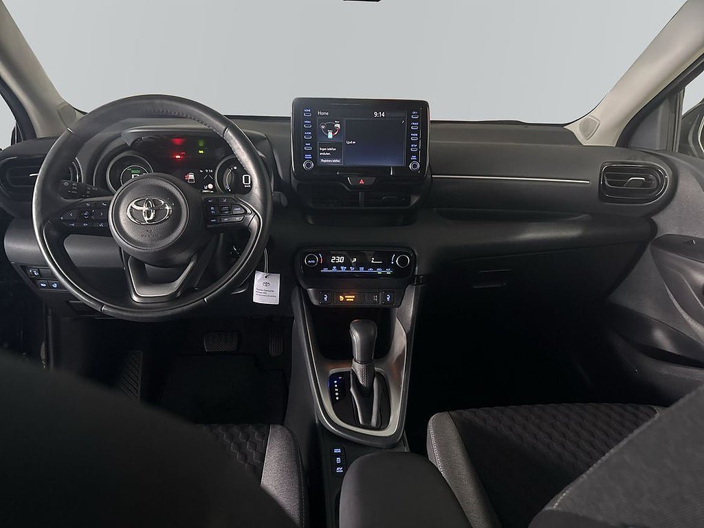 Vehicle Image 8