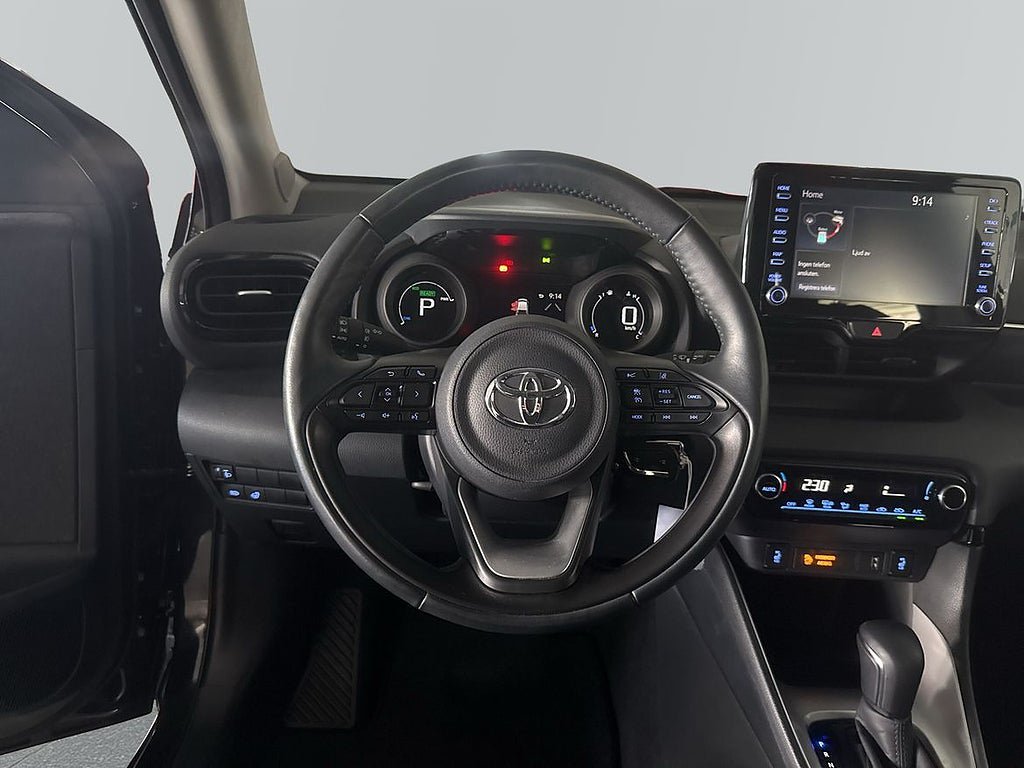 Vehicle Image 9
