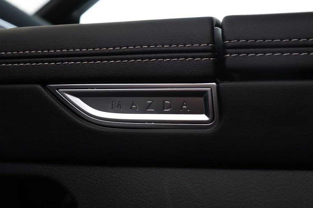 Vehicle Image 27
