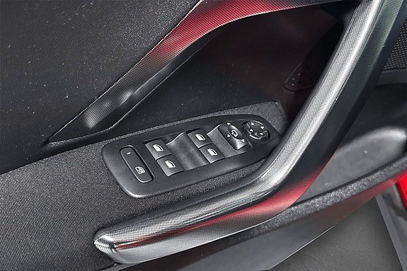 Vehicle Image 28