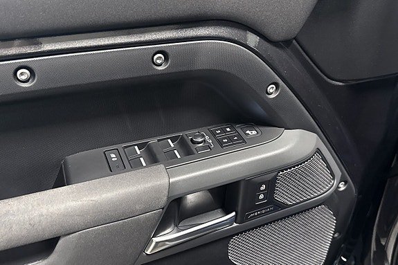 Vehicle Image 29
