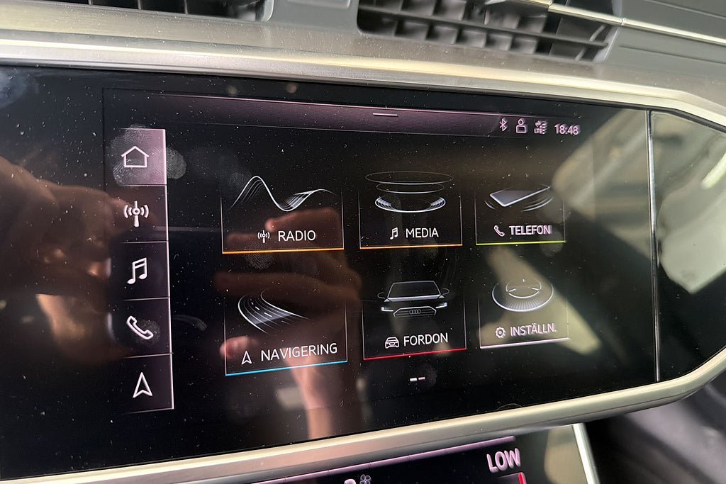 Vehicle Image 19