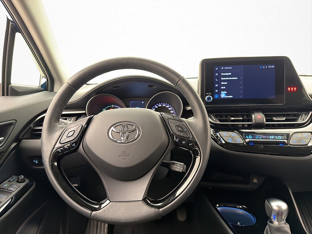 Vehicle Image 16