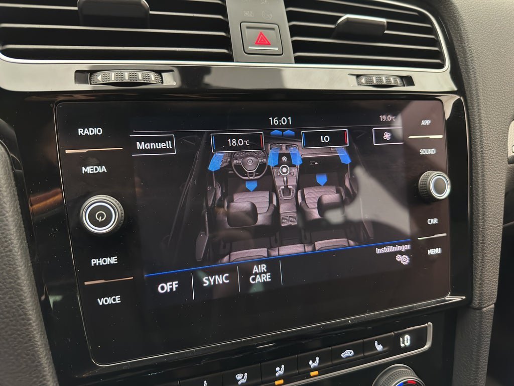 Vehicle Image 28