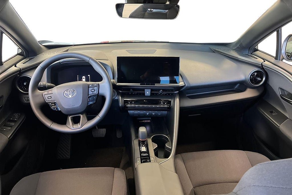 Vehicle Image 10