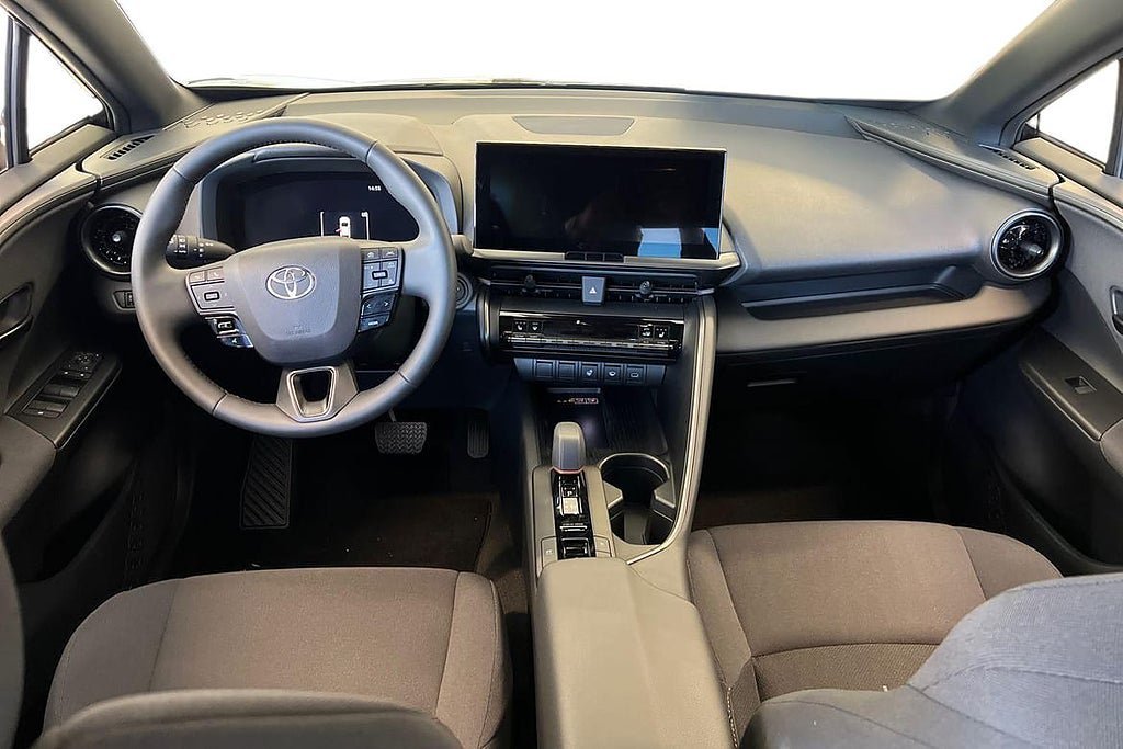 Vehicle Image 10