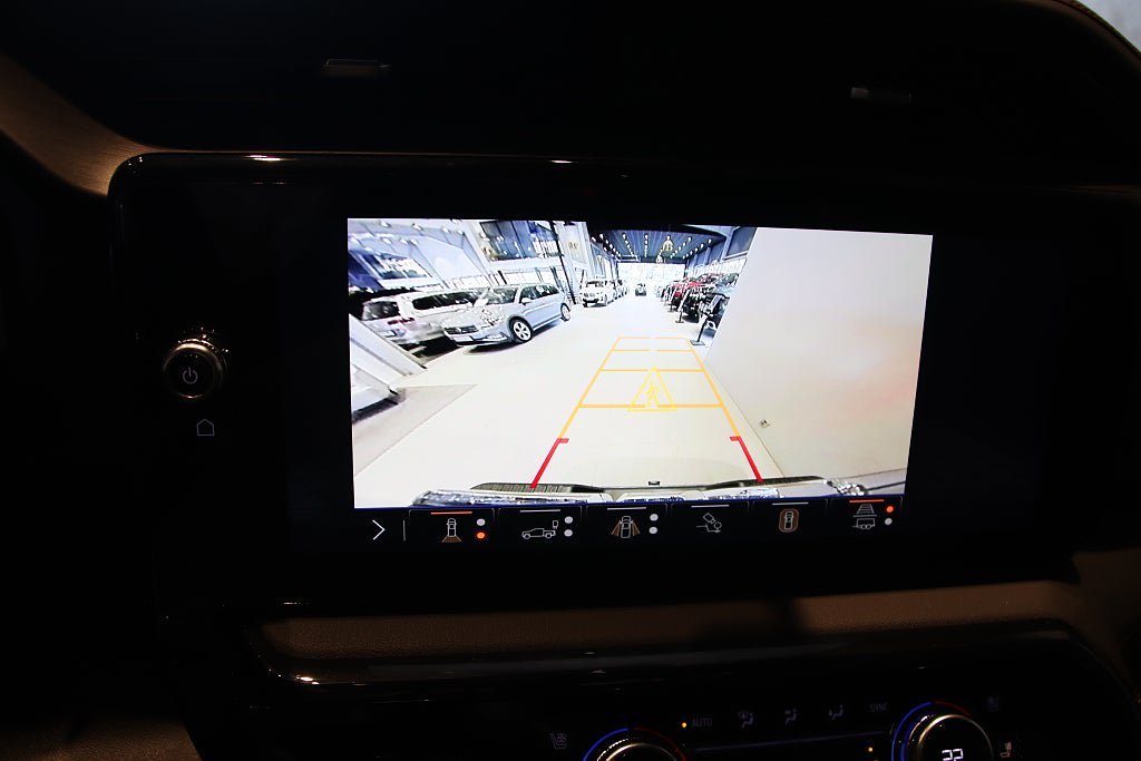 Vehicle Image 22