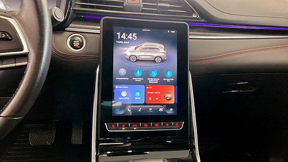 Vehicle Image 12