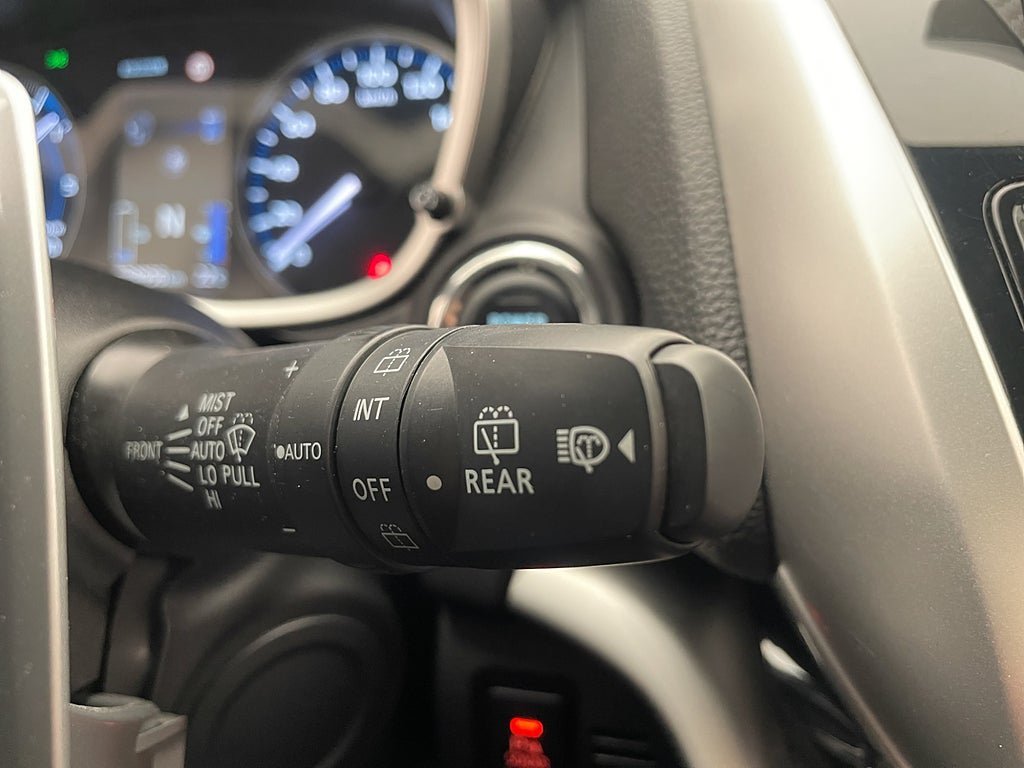Vehicle Image 19