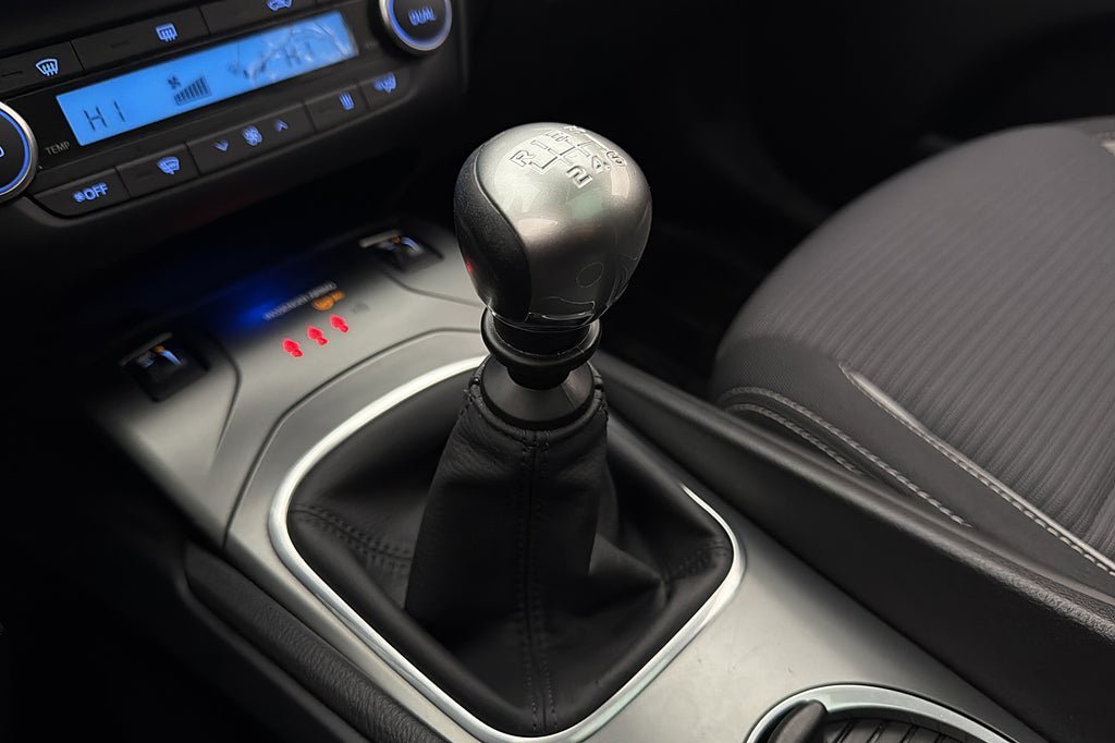Vehicle Image 23