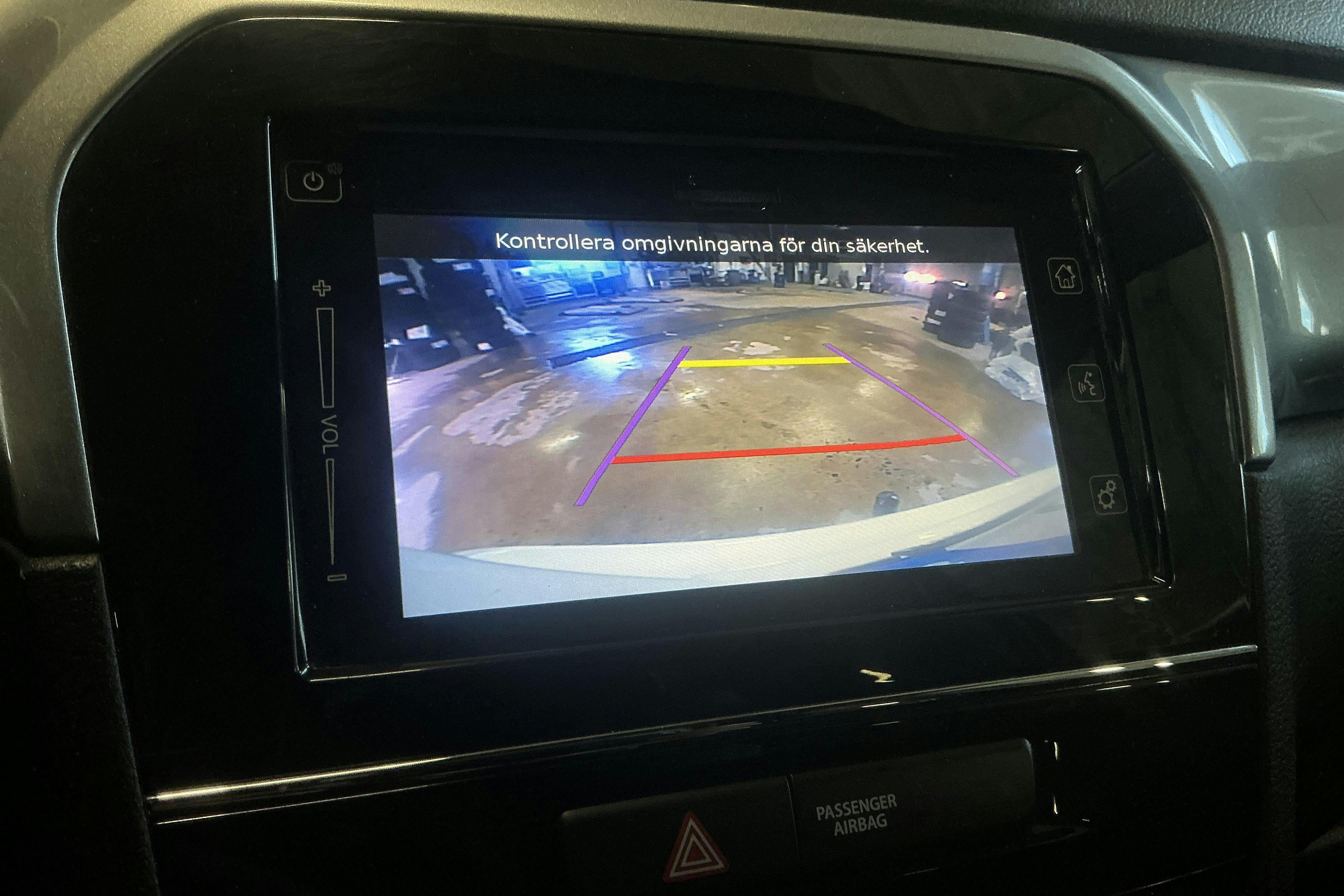 Vehicle Image 12