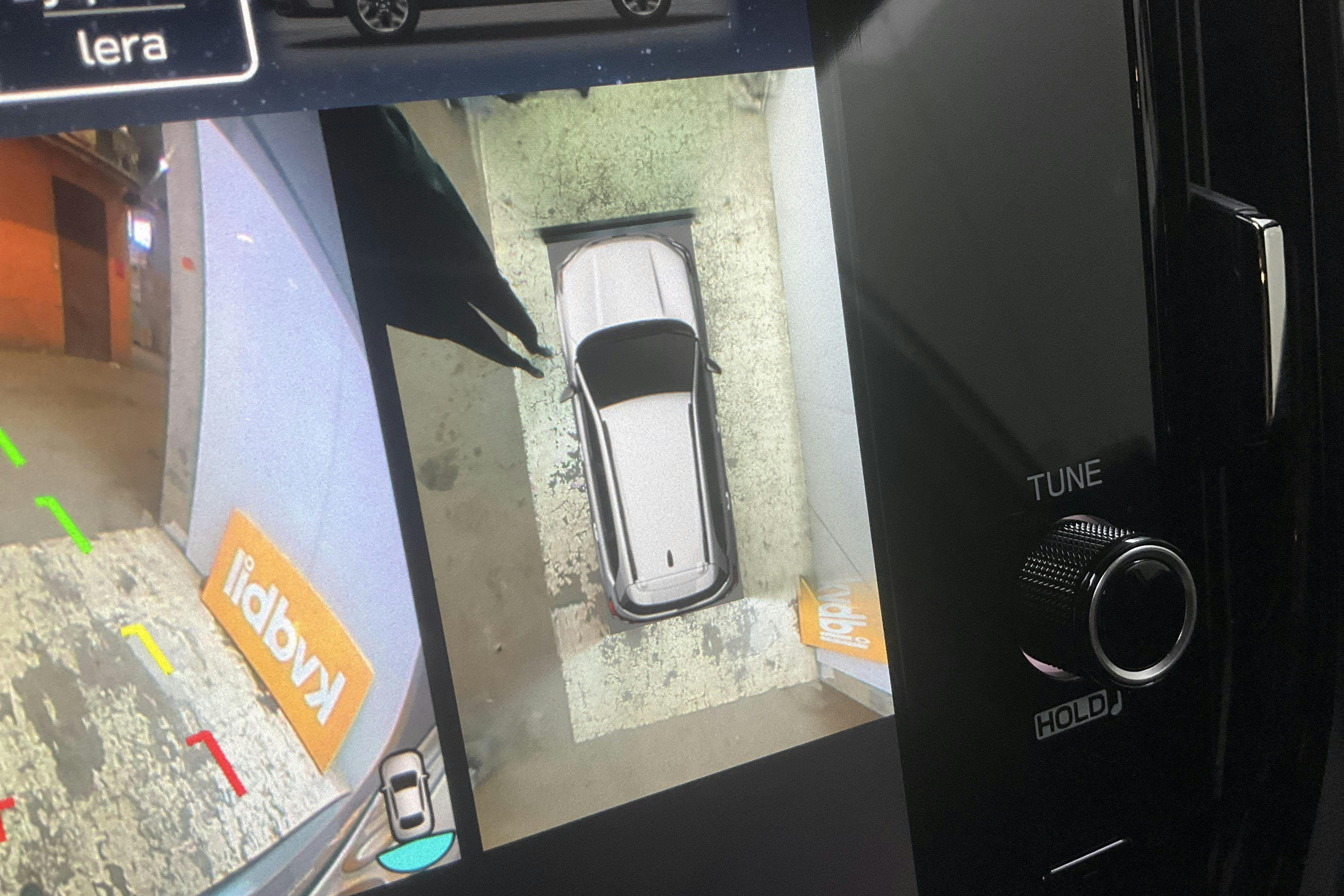 Vehicle Image 13