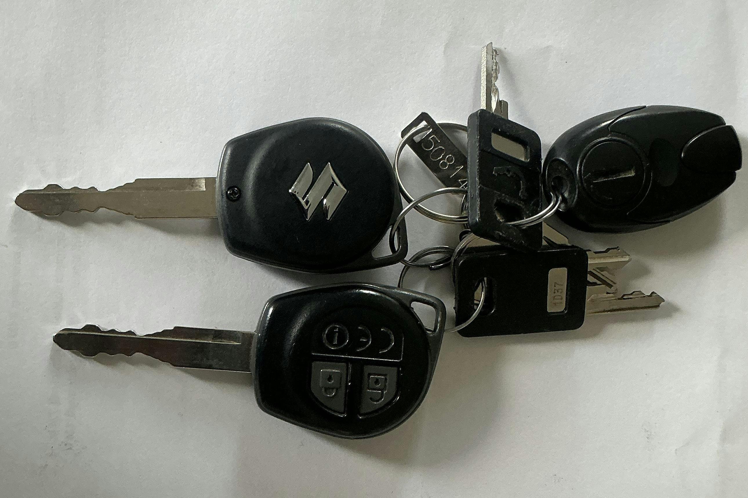 Vehicle Image 16
